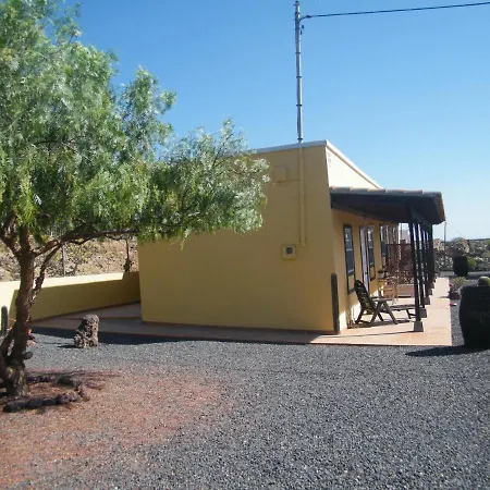 El Fielato Apartment *
